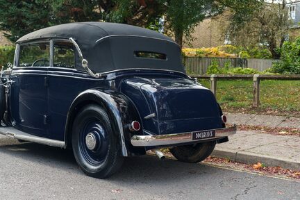 Mercedes-Benz 220 W21 14