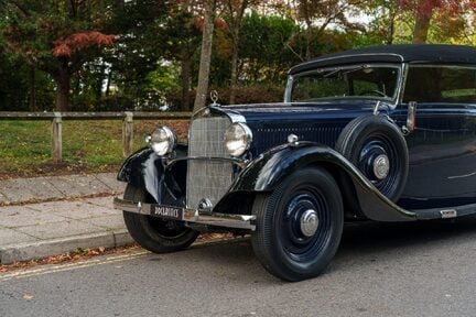 Mercedes-Benz 220 W21 9