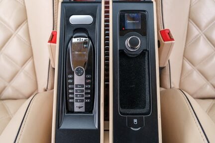 Bentley Brooklands Coupé 18