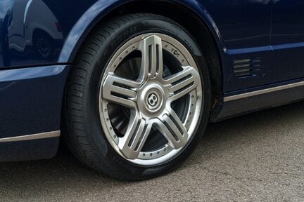 Bentley Brooklands Coupé 9