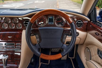 Bentley Brooklands Coupé 13