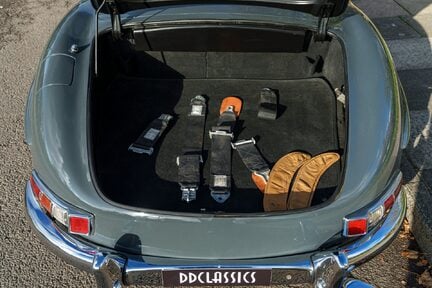 Mercedes-Benz SL 300SL Roadster 23