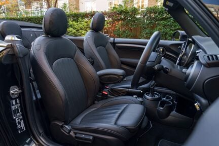 Mini Cooper Convertible Exclusive 23