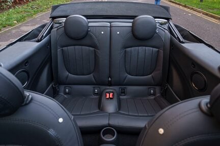 Mini Cooper Convertible Exclusive 25