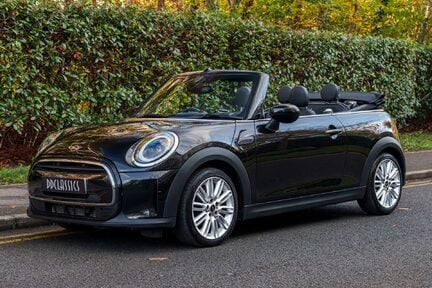 Mini Cooper Convertible Exclusive 1