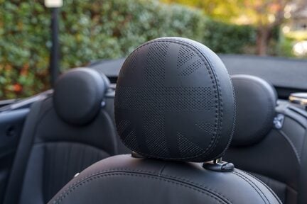 Mini Cooper Convertible Exclusive 26