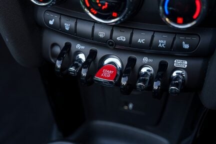 Mini Cooper Convertible Exclusive 21