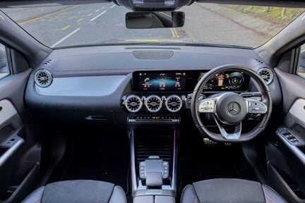 Mercedes-Benz EQA 350 4MATIC AMG LINE PREMIUM 11