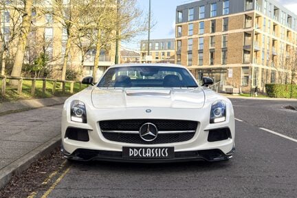 Mercedes-Benz SLS Black Series 5
