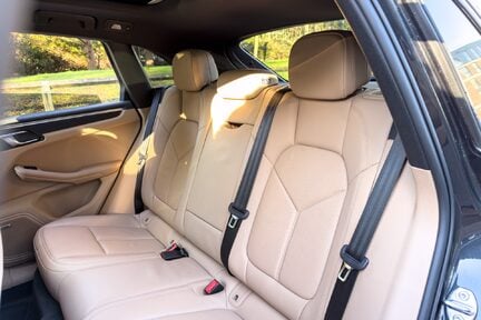 Porsche Macan GTS PDK 25