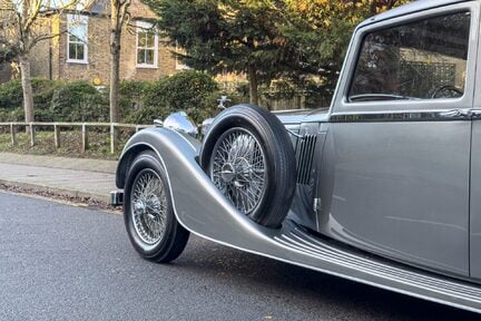 Alvis 4.3 Litre SA 'Pillarless' Saloon by Vanden Plas 10