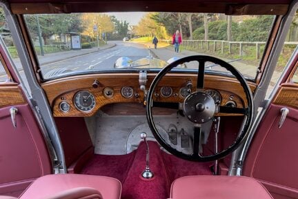 Alvis 4.3 Litre SA 'Pillarless' Saloon by Vanden Plas 14