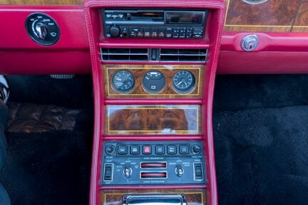 Rolls-Royce Corniche 17