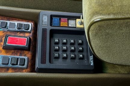 Mercedes-Benz S Class 450 SEL 6.9 19