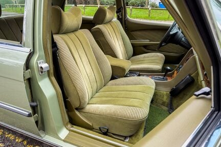 Mercedes-Benz S Class 450 SEL 6.9 22