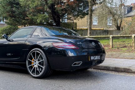 Mercedes-Benz SLS AMG Gullwing 10