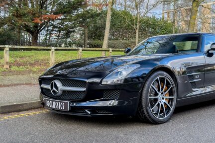 Mercedes-Benz SLS AMG Gullwing 7