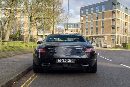 Mercedes-Benz SLS AMG Gullwing 6