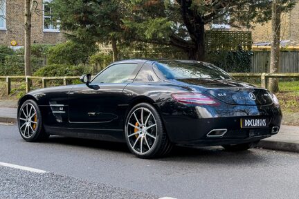 Mercedes-Benz SLS AMG Gullwing 4