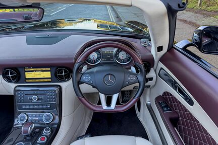 Mercedes-Benz SLS AMG GT ROADSTER 16