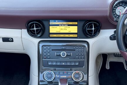 Mercedes-Benz SLS AMG GT ROADSTER 18