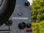 Land Rover Defender XS Hard Top 22