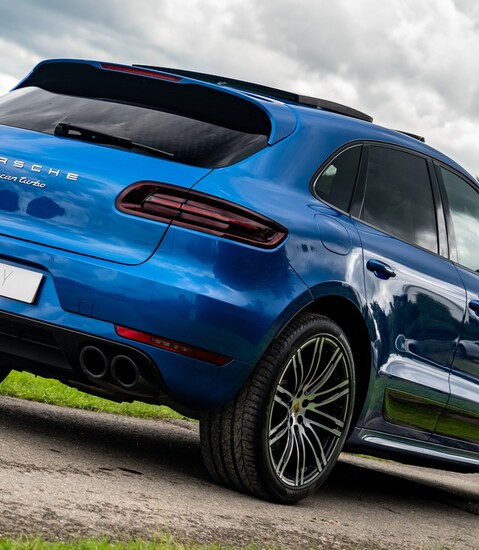 Porsche Macan TURBO PERFORMANCE PACKAGE 1