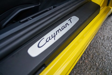 Porsche 718 CAYMAN T 16