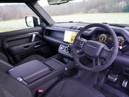 Land Rover Defender V8 9