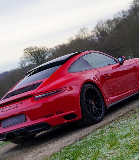 Porsche 911 CARRERA GTS PDK 1