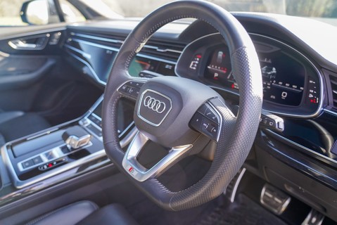 Audi SQ7 4.0TDI VORSPRUNG 13