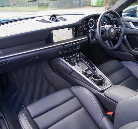 Porsche 911 CARRERA 4S PDK 1