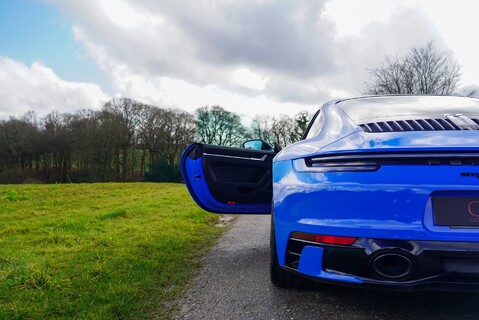 Porsche 911 CARRERA 4S PDK 8