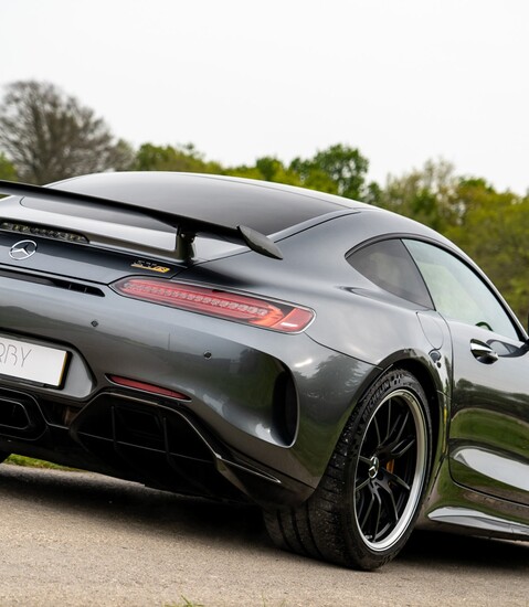 Mercedes-Benz AMG GT R PREMIUM 1