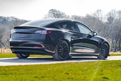 Tesla Model 3 PERFORMANCE AWD 4
