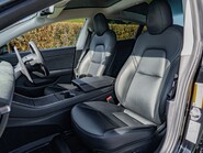 Tesla Model 3 PERFORMANCE AWD 8