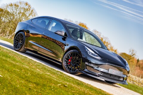 Tesla Model 3 PERFORMANCE AWD 19