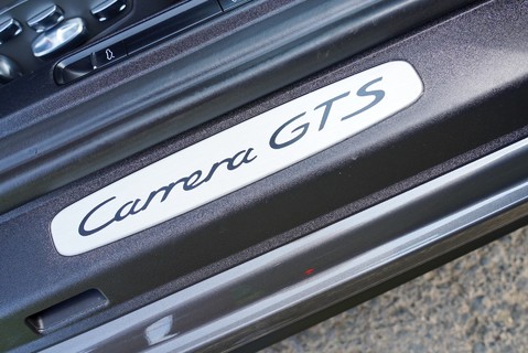 Porsche 911 CARRERA GTS PDK 13