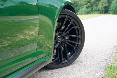 Audi RS4 CARBON BLACK 6