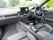 Audi RS4 CARBON BLACK 8