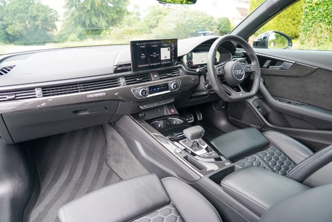 Audi RS4 CARBON BLACK 8