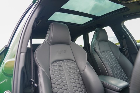 Audi RS4 CARBON BLACK 9