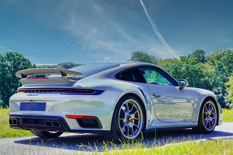 Porsche 911 TURBO S PDK 4