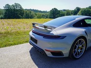 Porsche 911 TURBO S PDK 18