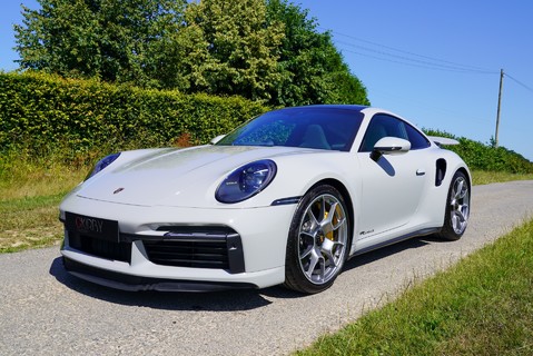 Porsche 911 TURBO S PDK 21