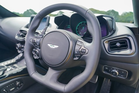 Aston Martin Vantage V8 Roadster 11