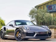 Porsche 911 TURBO S PDK 1