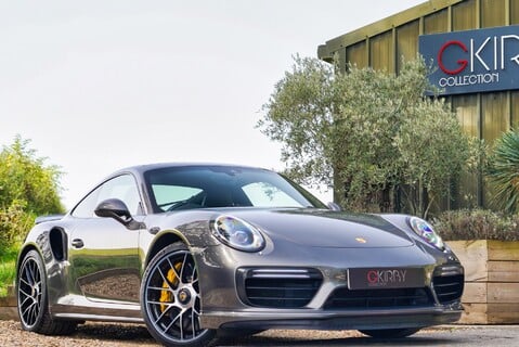 Porsche 911 TURBO S PDK 1