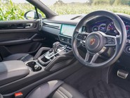 Porsche Cayenne V6 S 9