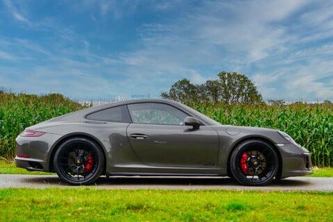 Porsche 911 CARRERA GTS PDK 4